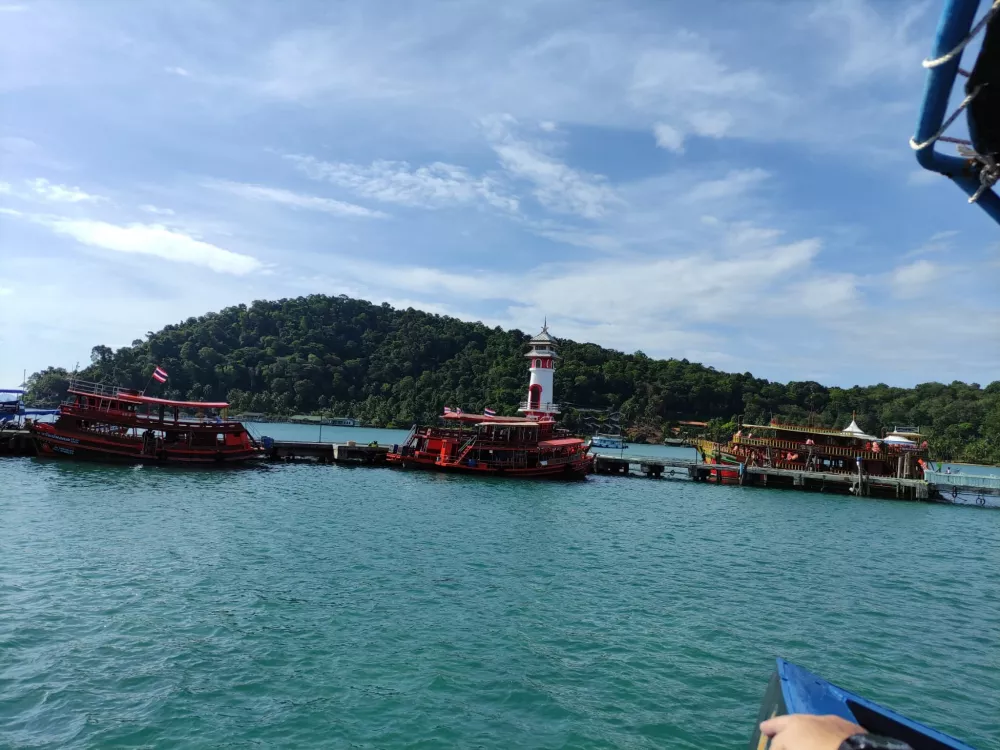 Bang Bao Pier